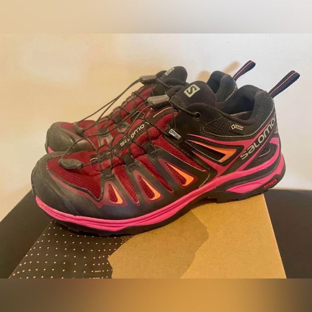 Salomon Women's Hiking Trail Shoe - X Ultra GTX 3 - Gortex Quicklace Technology